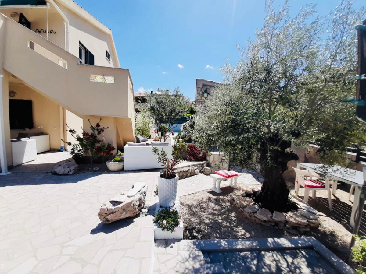 Residence Eva, Island Krk Punat Bagian luar foto