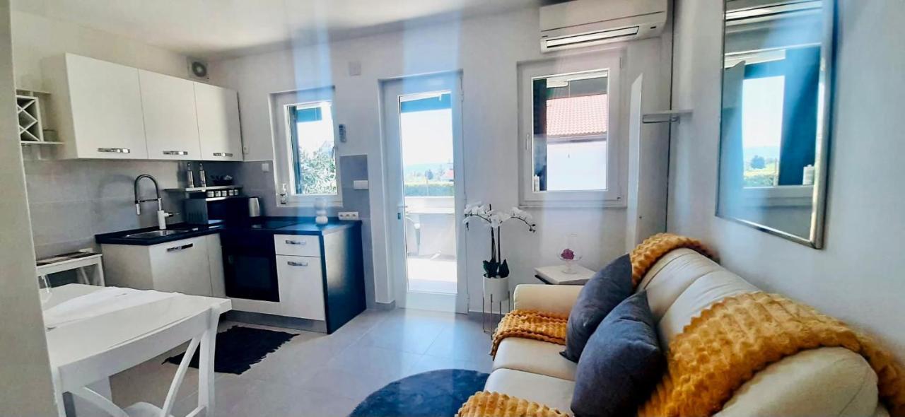 Residence Eva, Island Krk Punat Bagian luar foto